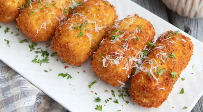 Crocchette Di Patate: Cheese-Filled Italian Croquettes Crispy Italian Potato Croquettes