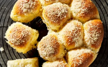 Garlic Butter Potato Rolls Garlic Butter Potato Rolls