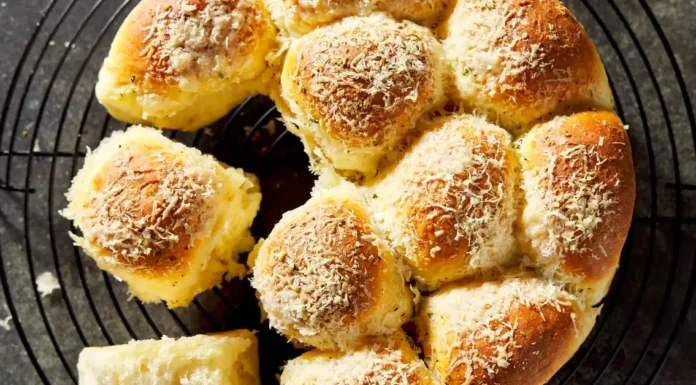 Garlic Butter Potato Rolls Garlic Butter Potato Rolls