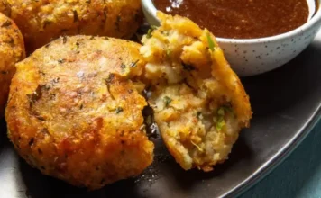 Crispy Aloo Tikki Indian Aloo Tikki